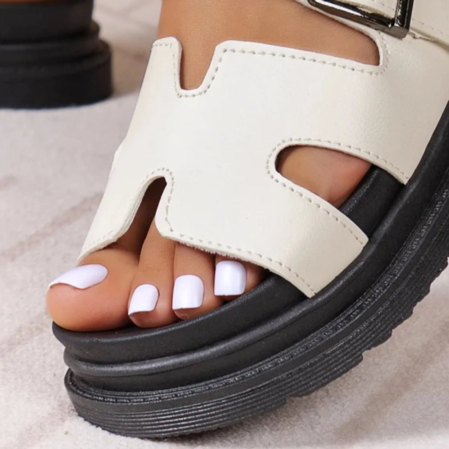 Kassina™ - Sandales en cuir végétal confortables et élégantes